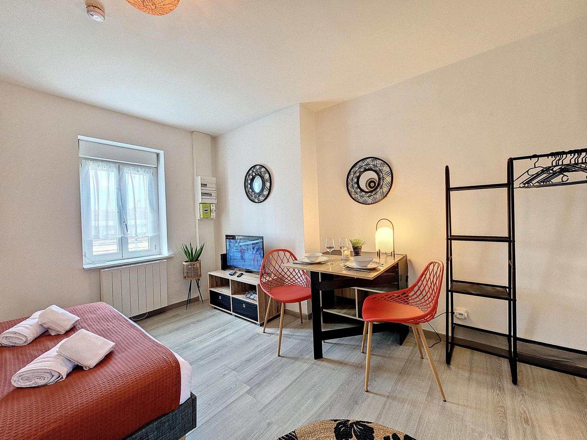 L'Auberge De La Gare, Appartements Tout Confort, Proches Gare Yzeure Esterno foto